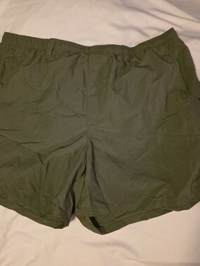 Columbia Olive Athletic Pull-On Shorts Mens Size XXL